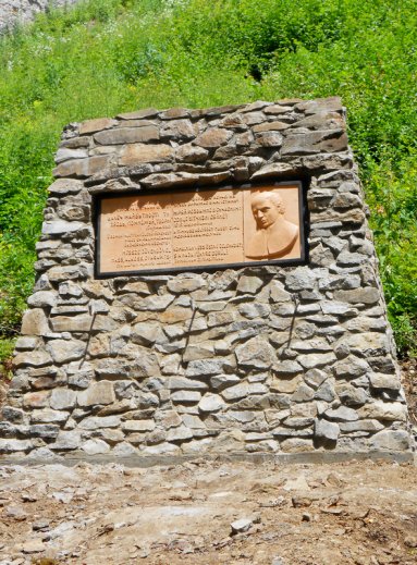 memorial-plaque-ferencca-kelchei