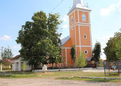 Makoldi Sándor "Ősanya", homokkő, 1,6m, Rafajna