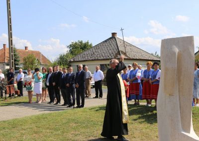 Szoborszentelás