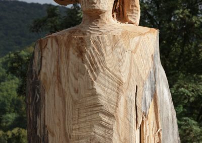 Saeid Ahmadi "Gloria", tölgyfa, 3m, Pro Arte Munkács szoborpark3