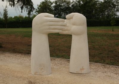 Piotr Bies "Hands"